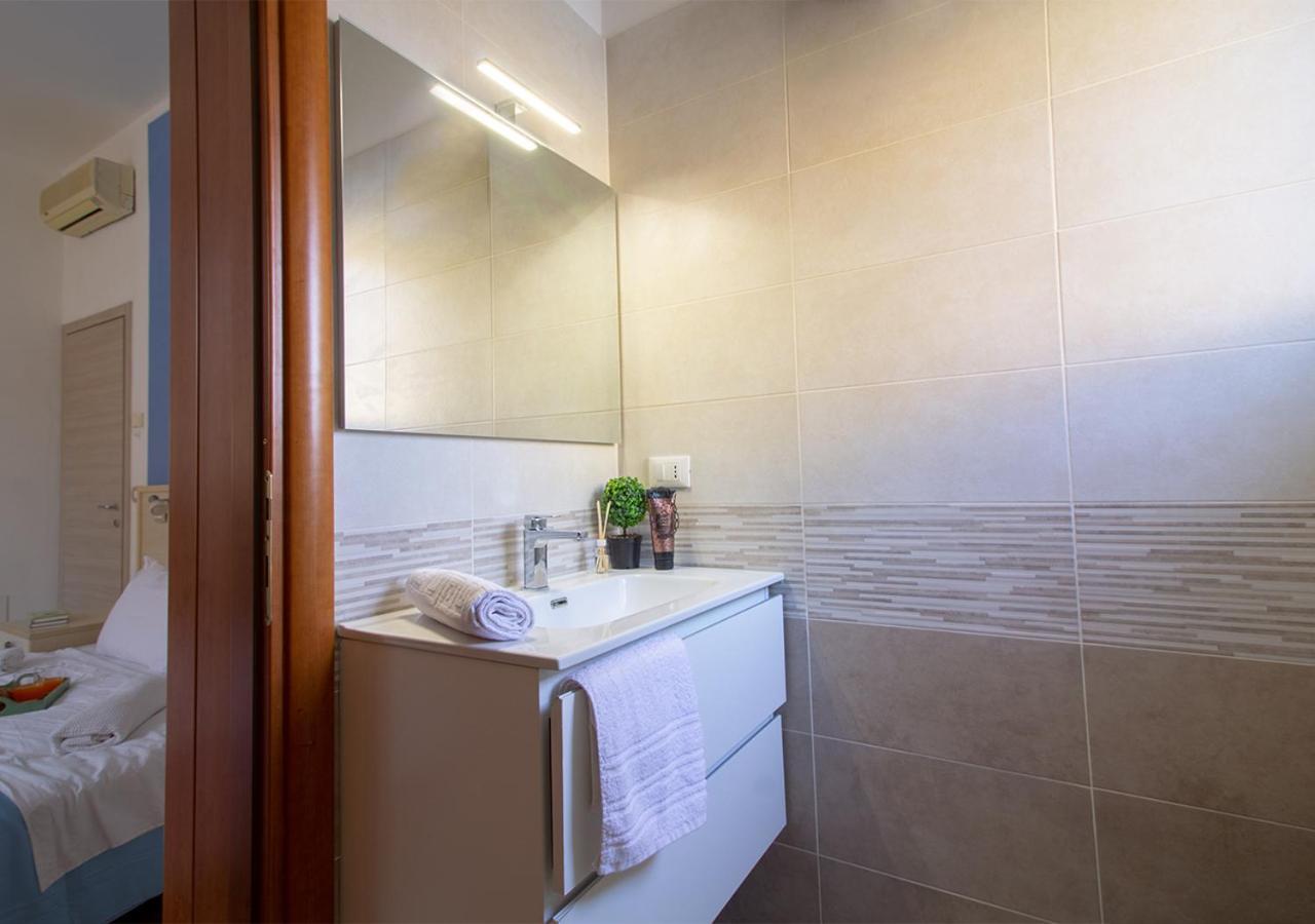 Athena Rooms - Parcheggio Privato بولونيا المظهر الخارجي الصورة
