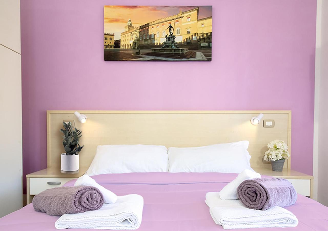 Athena Rooms - Parcheggio Privato بولونيا المظهر الخارجي الصورة