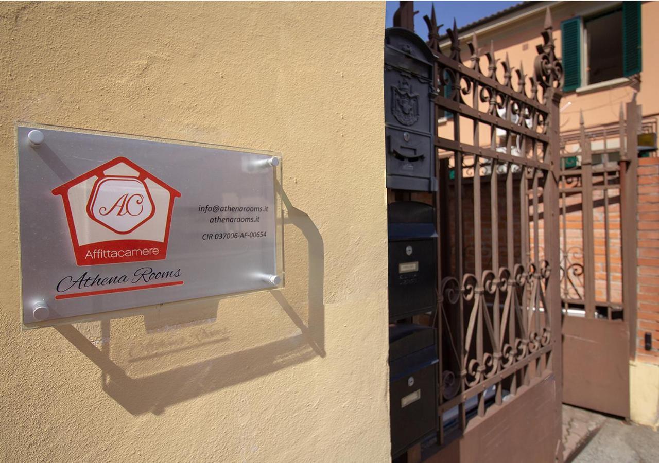 Athena Rooms - Parcheggio Privato بولونيا المظهر الخارجي الصورة